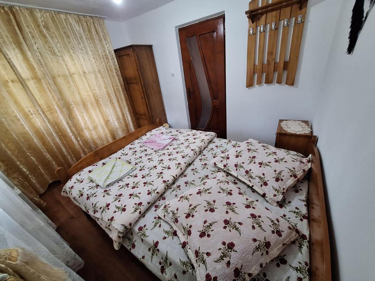 Cabana Georgiana Maria Ghetari Luaran gambar